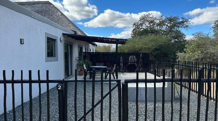 Leadwood Tree Safari Lodge