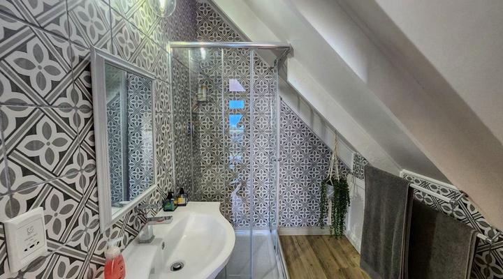 Throne Manor in Southbroom