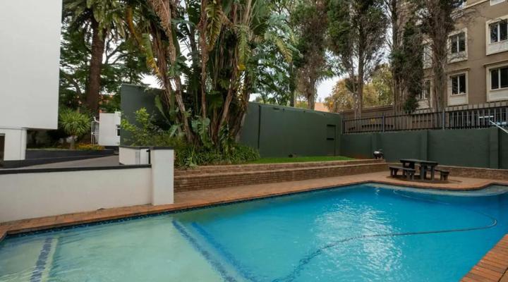 Lovely 3 Bedroom Unit Sandton