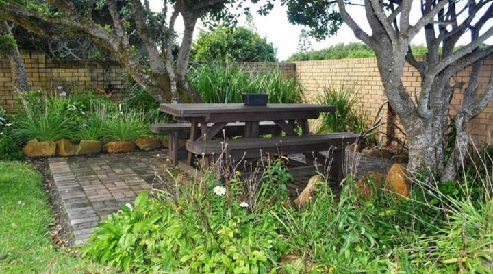 Great White Accommodation