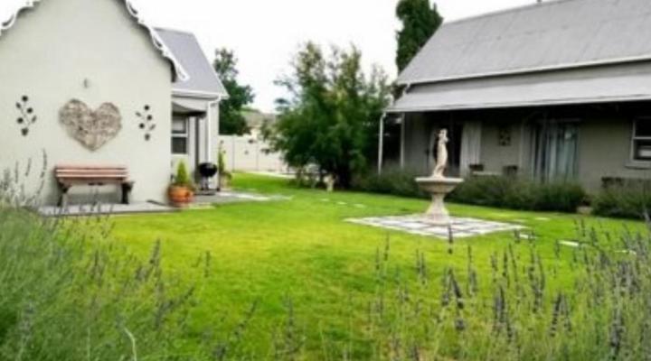 Tranquil House B&B @ 1 College Avenue