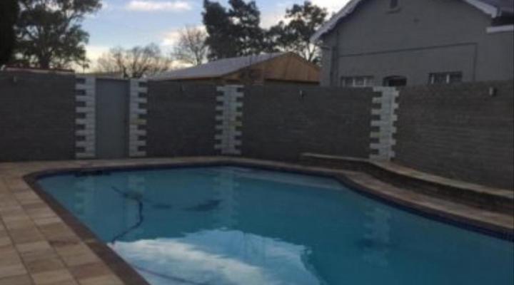 Tranquil House B&B @ 1 College Avenue