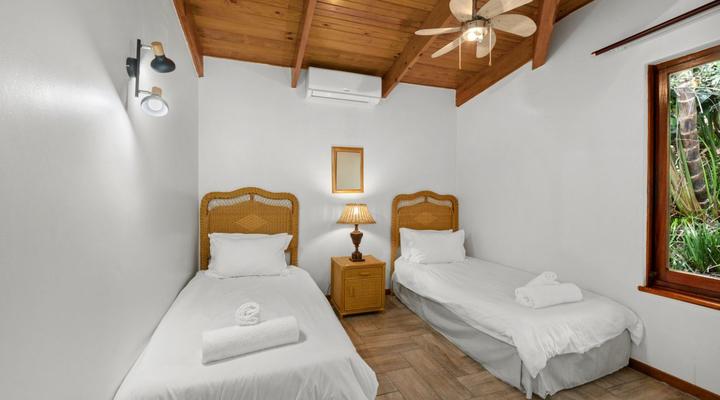 San Lameer Villa 2704 – 4 Bedroom Standard