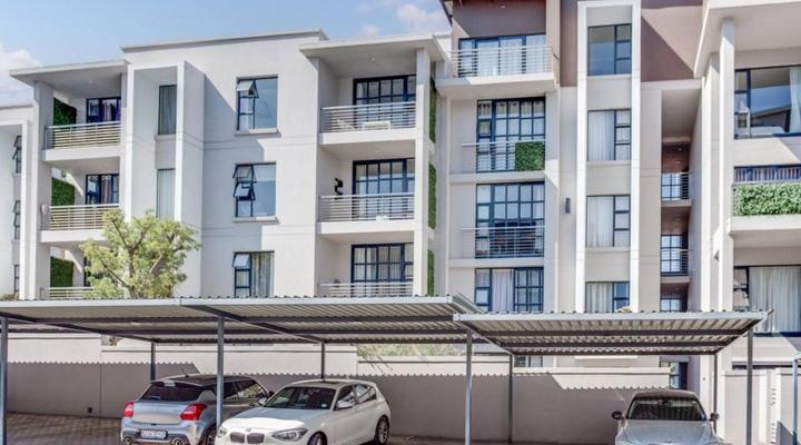 Urban Oasis Apartments @ the Galleries