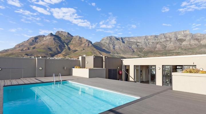 Awesome Stays 815 Four Seasons