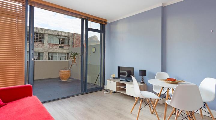 Awesome Stays 815 Four Seasons