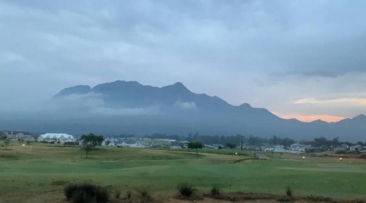 Above Par at Kingswood