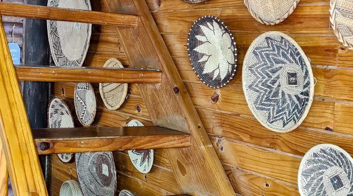 Bushveld River Thatch Retreat