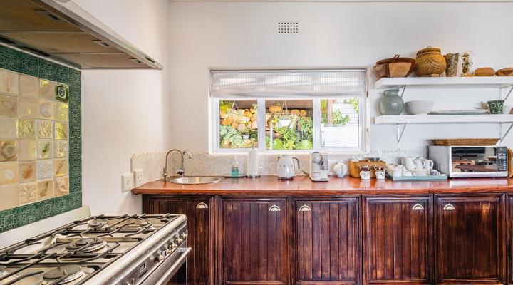 Clifton Sunset 24/7 Power and Heated Infinity Pool