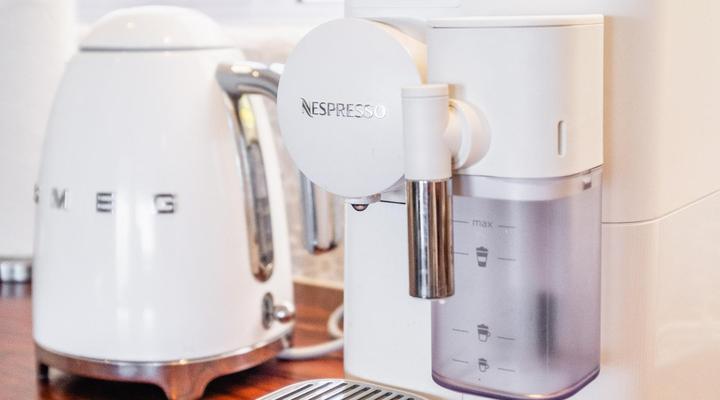 Clifton Sunset 24/7 Power and Heated Infinity Pool