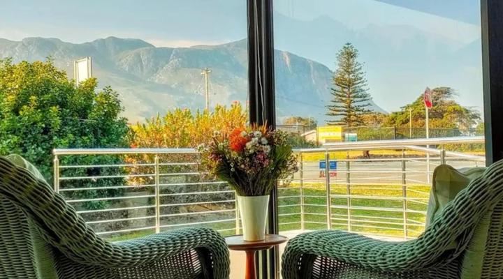 Whales and Sails Family Accommodation