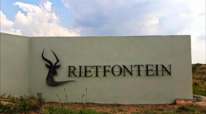 Rietfontein Lodge & Safaris