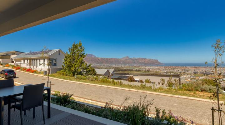 UniqueStay Paardevlei Square 2 Bedroom Apartment