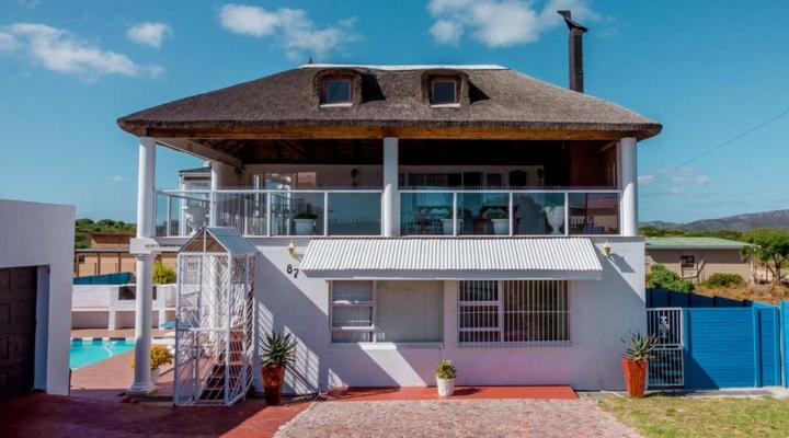 Salted Fynbos Staying