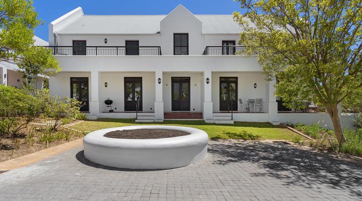 Winelands Golf Lodges 40 by HostAgents