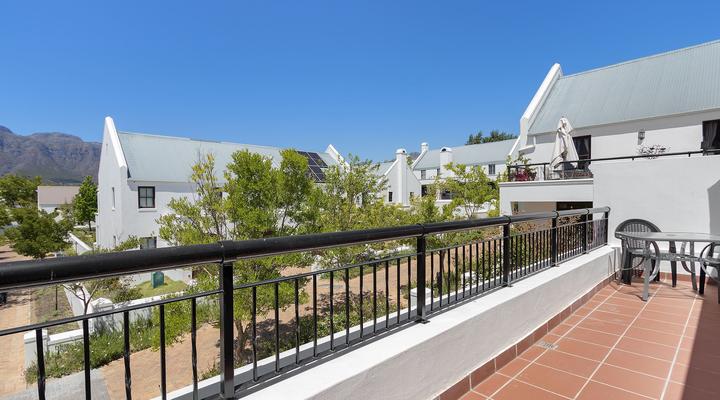 Winelands Golf Lodges 40 by HostAgents