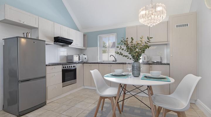 Winelands Golf Lodges 40 by HostAgents