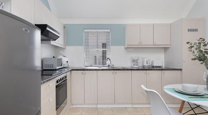 Winelands Golf Lodges 40 by HostAgents