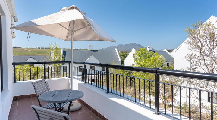 Winelands Golf Lodges 39 by HostAgents