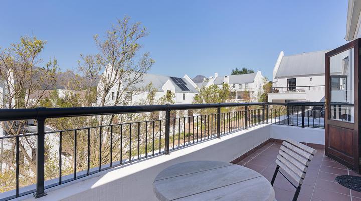 Winelands Golf Lodges 39 by HostAgents