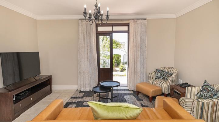 Winelands Golf Lodges 13 by HostAgents