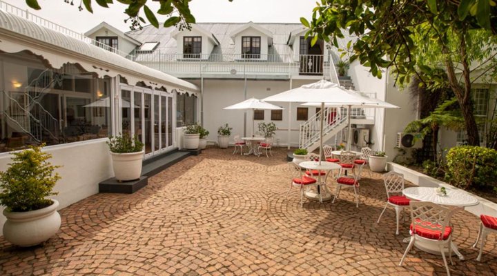 Le Ballon Rouge Guest House