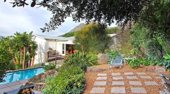 Cape Paradise Lodge and Apartments