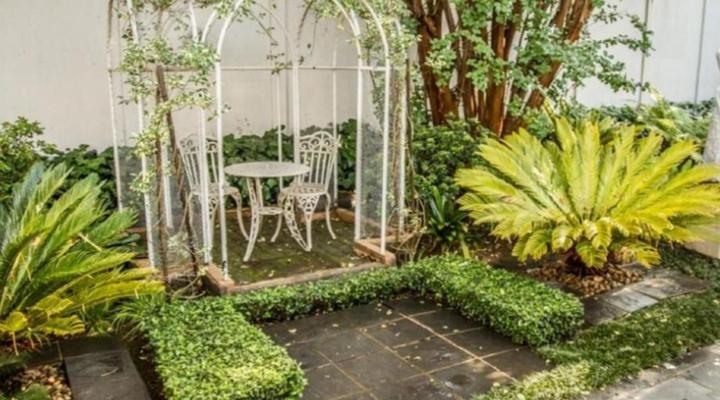 Touch of Class Guest House