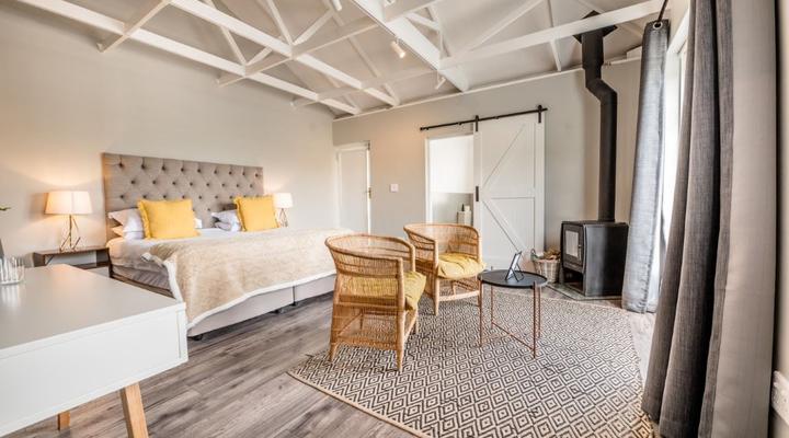 Corner House Residence