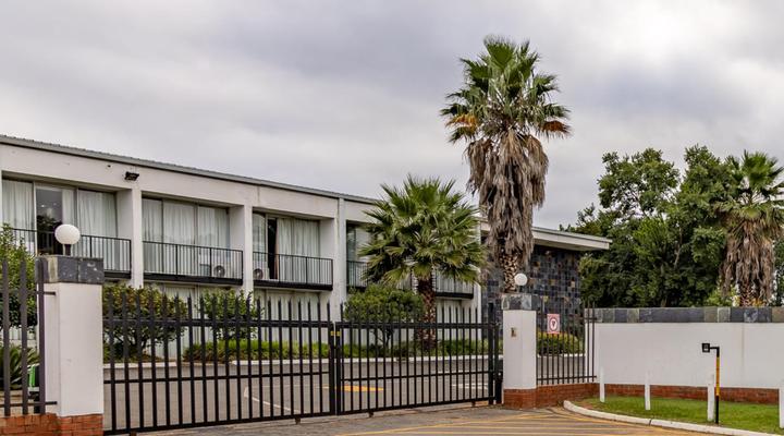 African Sky Hotels: Newcastle Inn