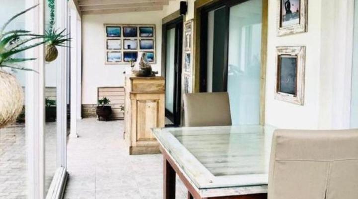 Atlantic Square Guesthouse