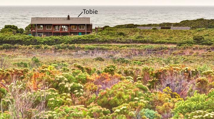 Tobie, Sea and Mountain Views