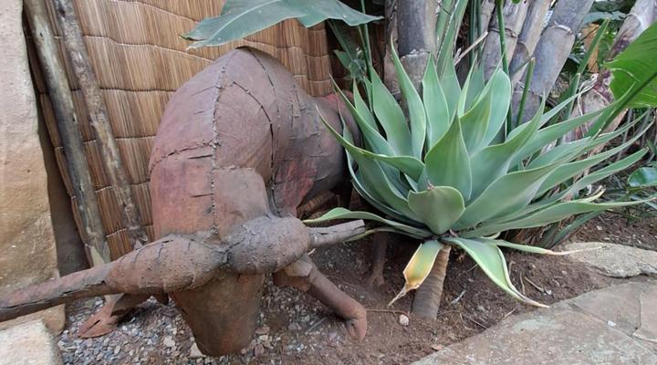 THE POT @ FAERIE GLEN, PRETORIA EAST