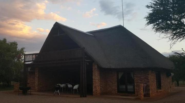 Makhato 84 Bush Lodge