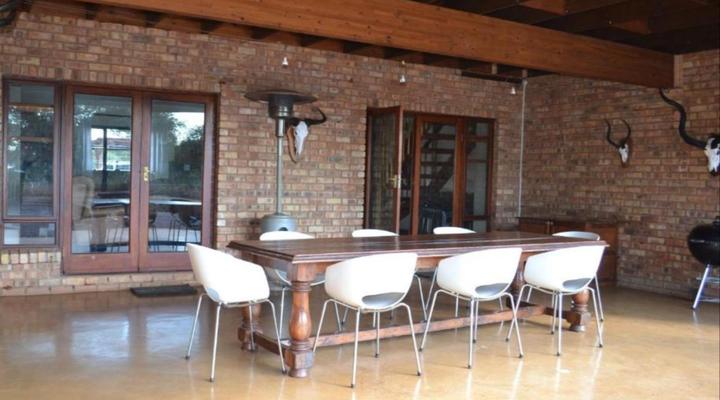 Makhato 84 Bush Lodge