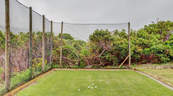 Tobie, Sea and Mountain Views