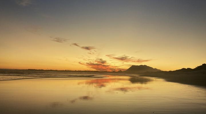 Tobie, Sea and Mountain Views