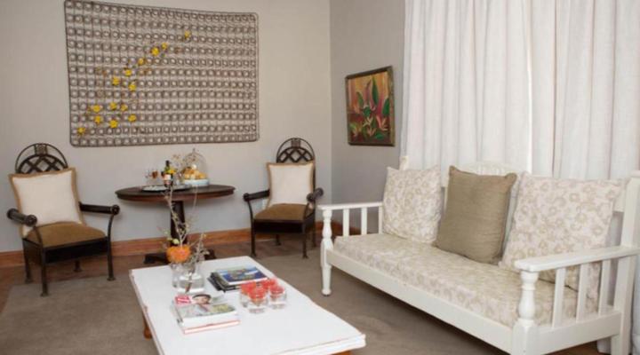 Three Birds Country House