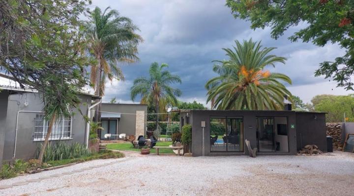 Bush Pillow Guest House