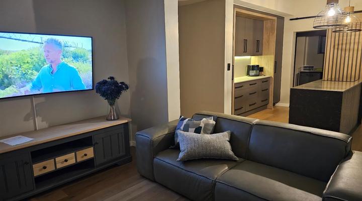 Out of Bounds - Highland Gate 1018