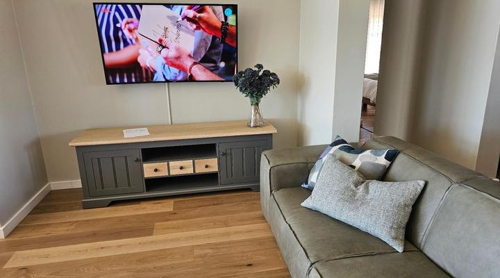 Out of Bounds - Highland Gate 1018