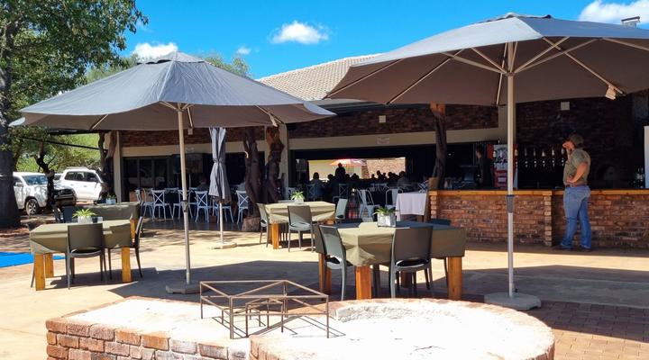 Mukumbura Lodge Swartwater