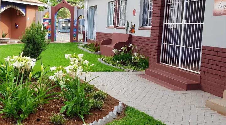 Villa Mexicana Guesthouse