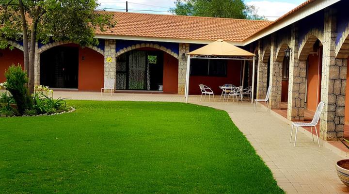 Villa Mexicana Guesthouse