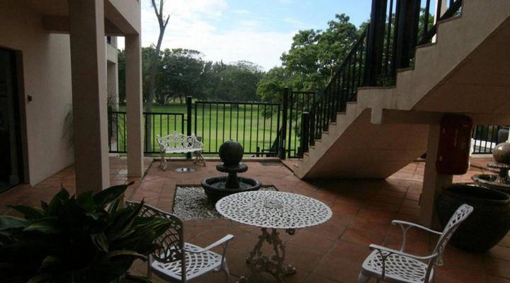 Fourteenth Green Guest Lodge