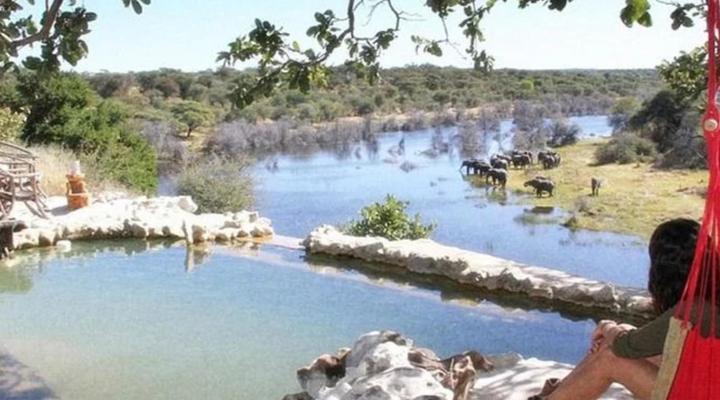 Meno a Kwena Tented Camp