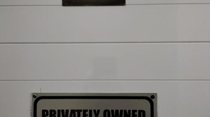 Brookes Hill Beachfront Apartment