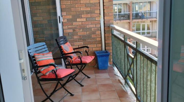 Brookes Hill Beachfront Apartment