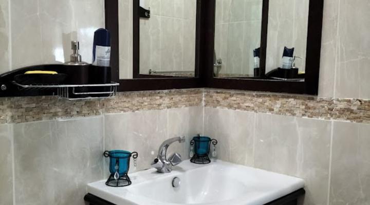 Brookes Hill Beachfront Apartment