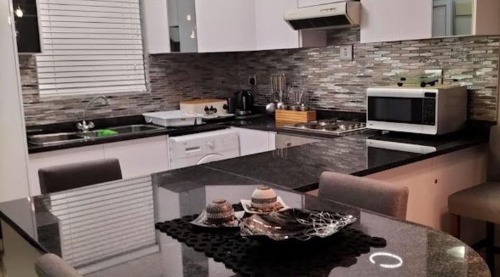 Brookes Hill Beachfront Apartment